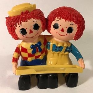 VINTAGE 1975 Bobbs_Merrill Co. Raggedy Ann & Andy Calendar And Pencil Holder